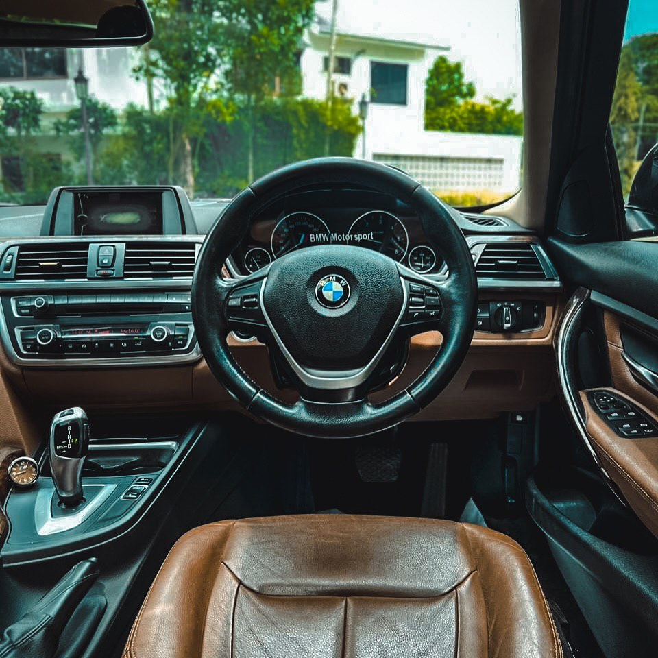 BMW 320D thumbnail 6